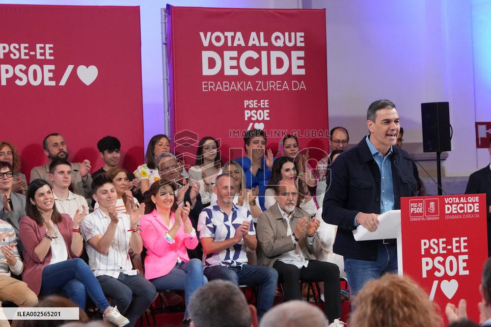 PSE-EE campaign event in San Sebastian