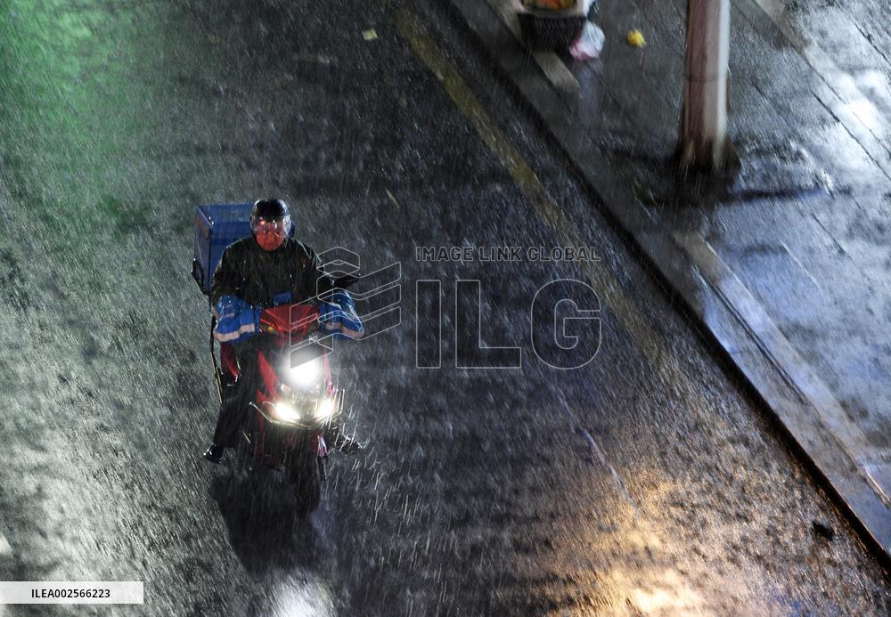 Heavy Rain Hit Jiujiang