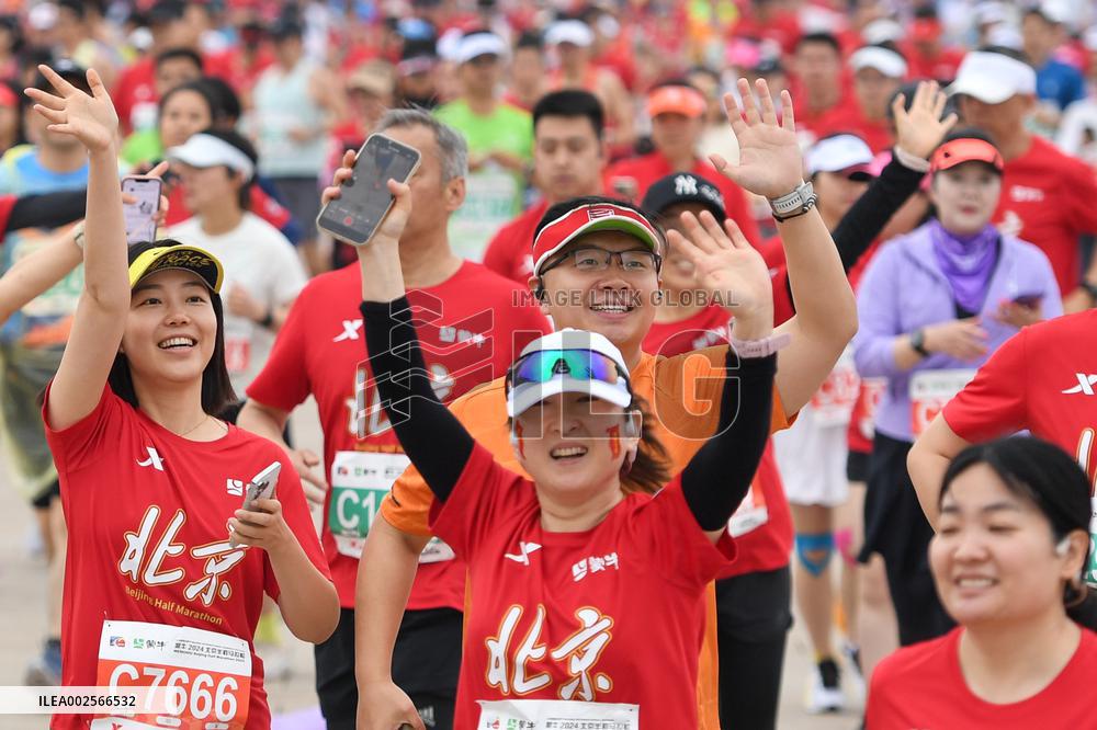 (SP)CHINA-BEIJING-HALF MARATHON 2024(CN)