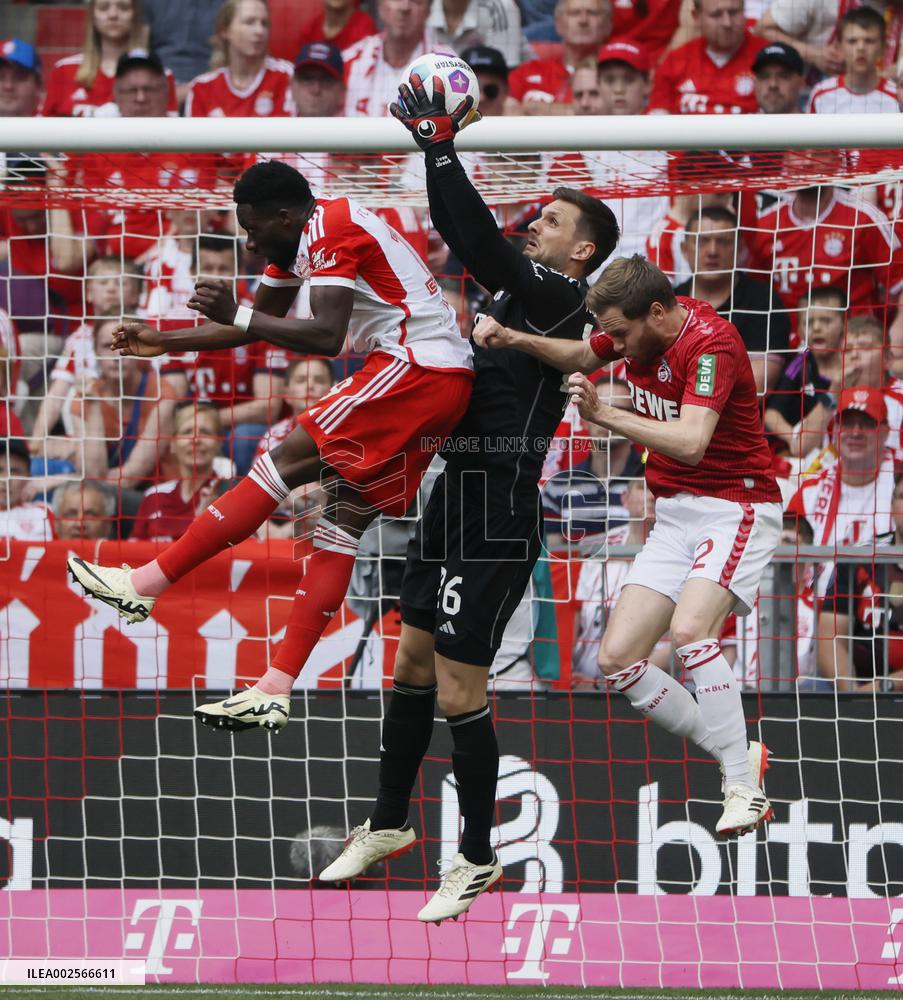 (SP)GERMANY-MUNICH-FOOTBALL-BUNDESLIGA-BAYERN MUNICH VS COLOGNE