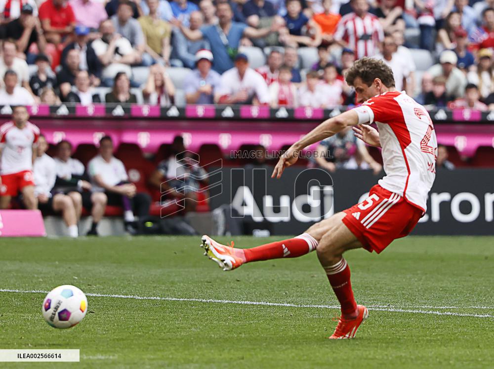 (SP)GERMANY-MUNICH-FOOTBALL-BUNDESLIGA-BAYERN MUNICH VS COLOGNE