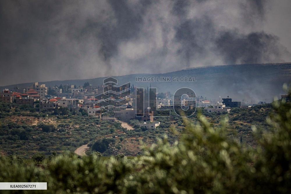 Hundreds Of Israeli Settlers Attack Palestinian Villages - West Bank