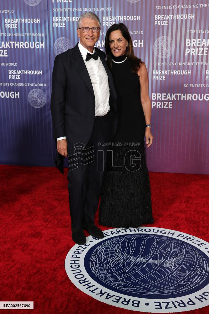 10th Annual Breakthrough Prize Ceremony - LA