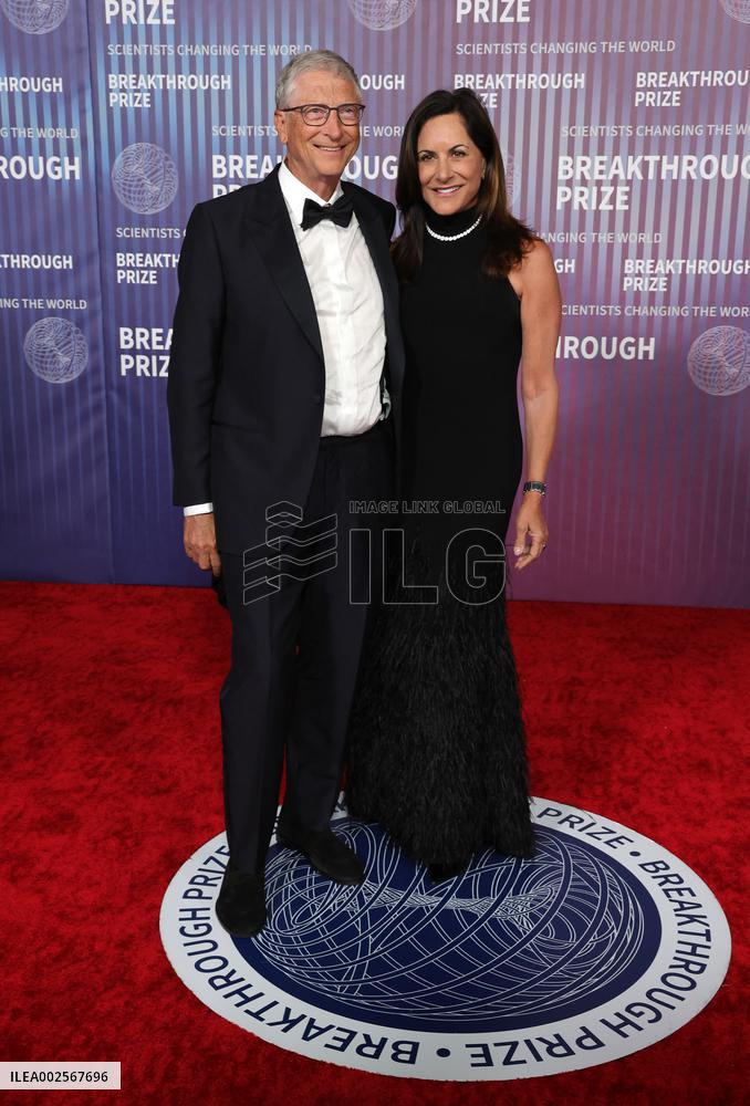 10th Annual Breakthrough Prize Ceremony - LA