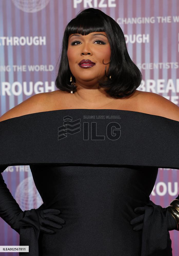 10th Annual Breakthrough Prize Ceremony - LA