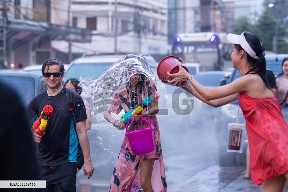 LAOS-VIENTIANE-SONGKRAN FESTIVAL-CELEBRATION