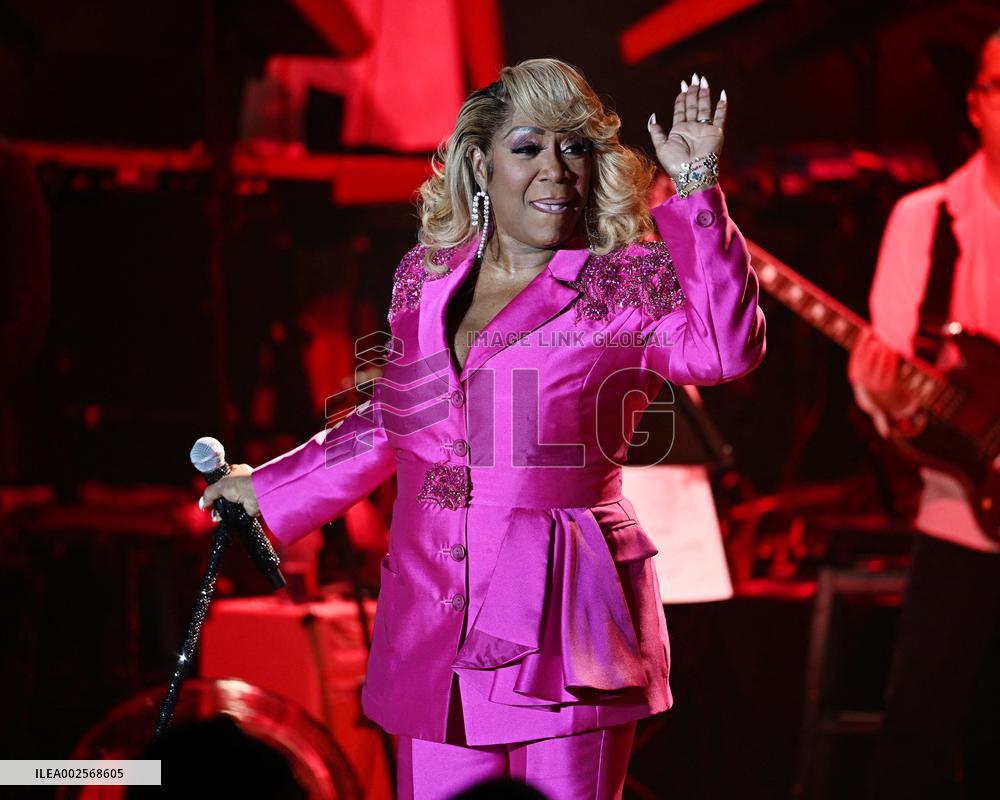 Patti LaBelle performs at The Pompano Beach Amphitheater