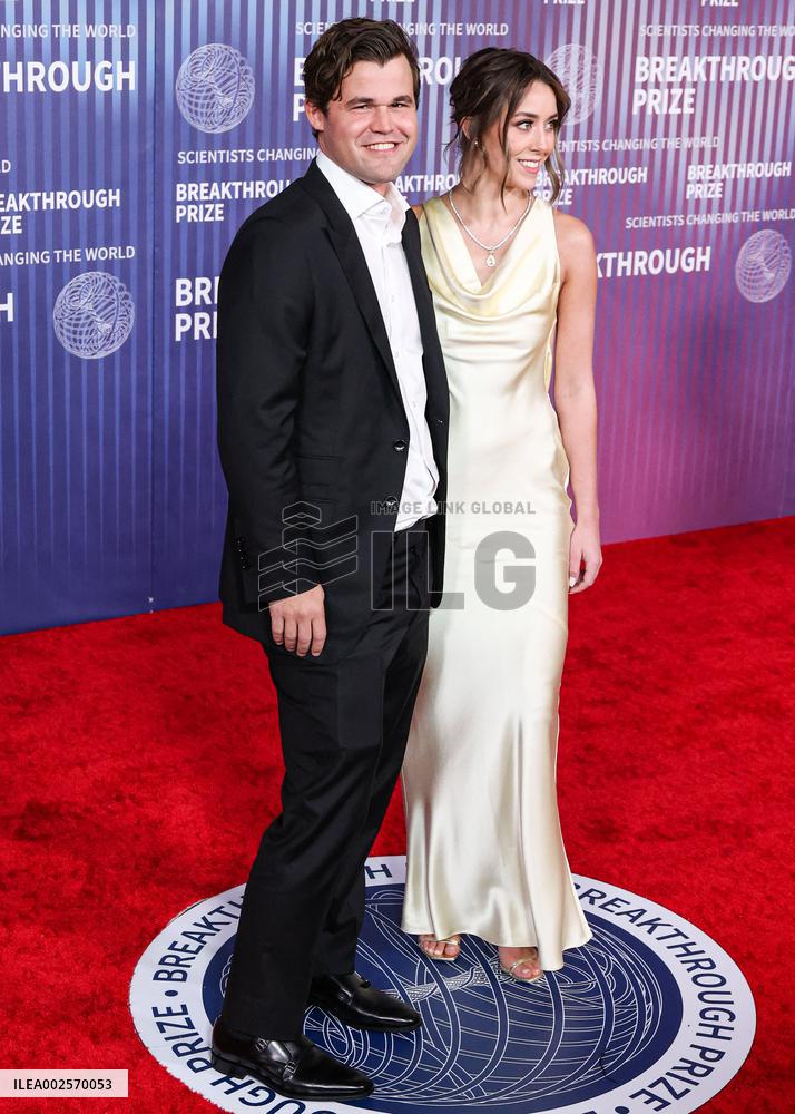 10th Annual Breakthrough Prize Ceremony - LA