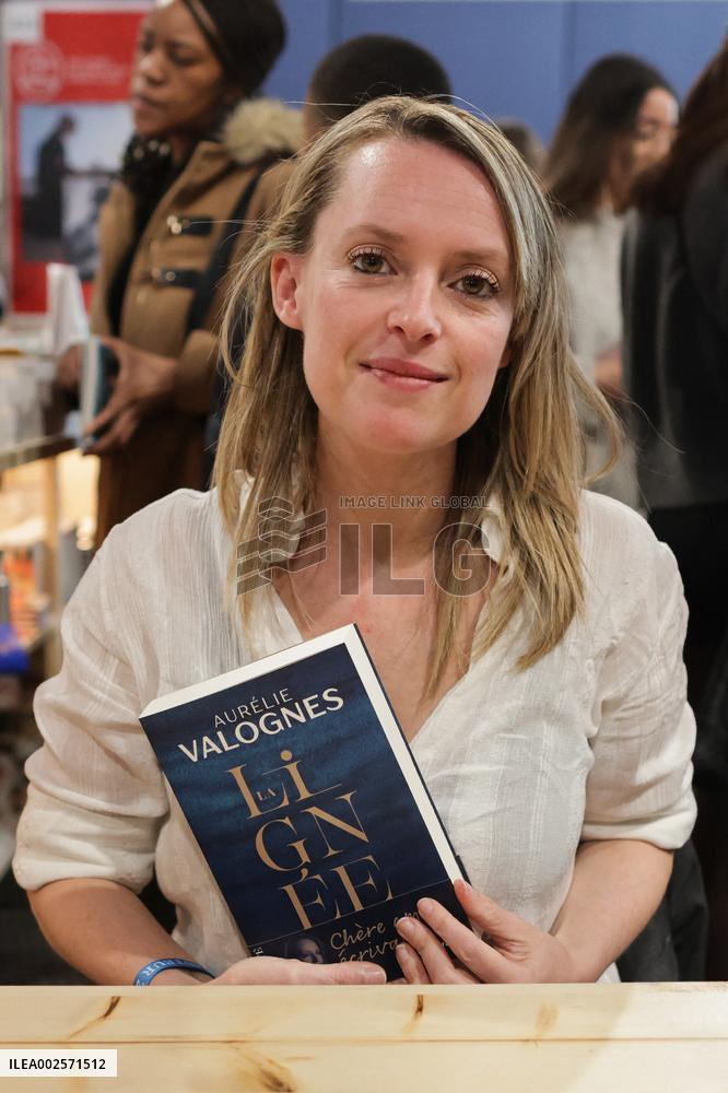 Paris Book Festival, Aurelie Valognes  TM