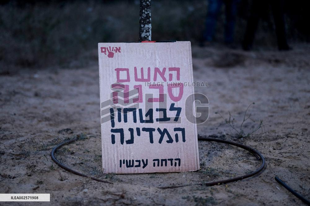 Anti-Netanyahu Protest In Caesarea - Israel
