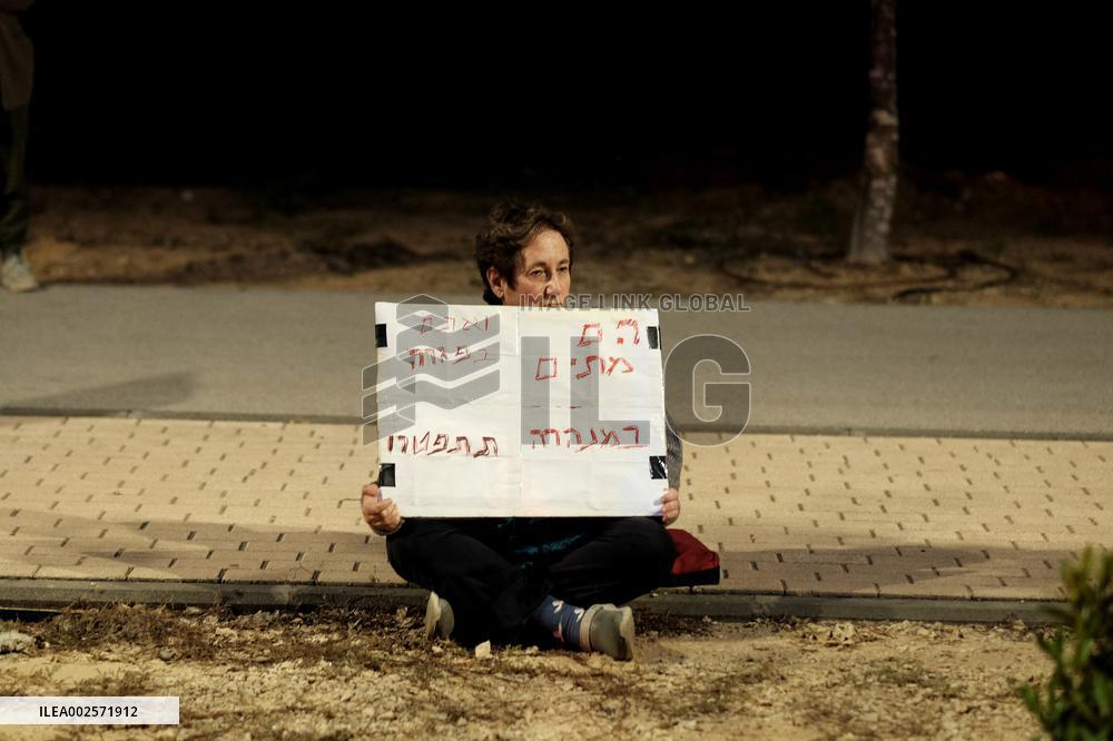 Anti-Netanyahu Protest In Caesarea - Israel