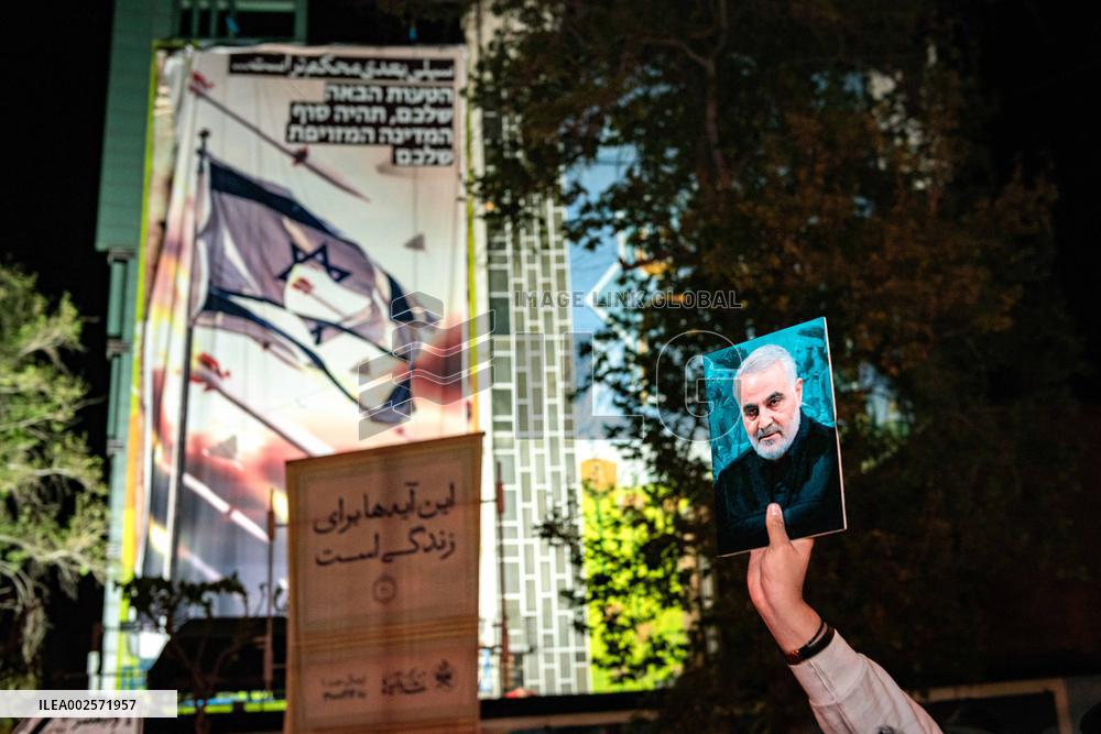 Iranians Celebrate After Attack On Israel - Tehran