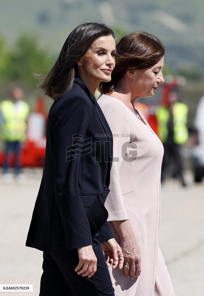 Royals attend farewell ceremony before their trip to Netherlands - Madrid
