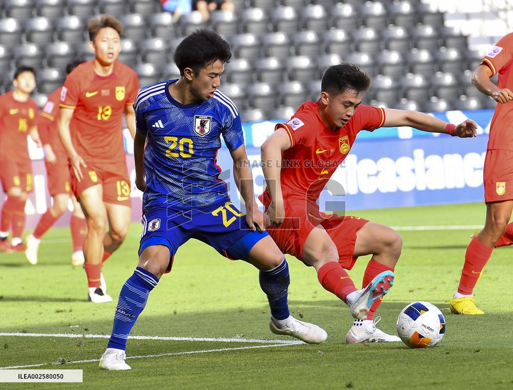 (SP)QATAR-DOHA-FOOTBALL-AFC U23 ASIAN CUP-CHINA VS JAPAN