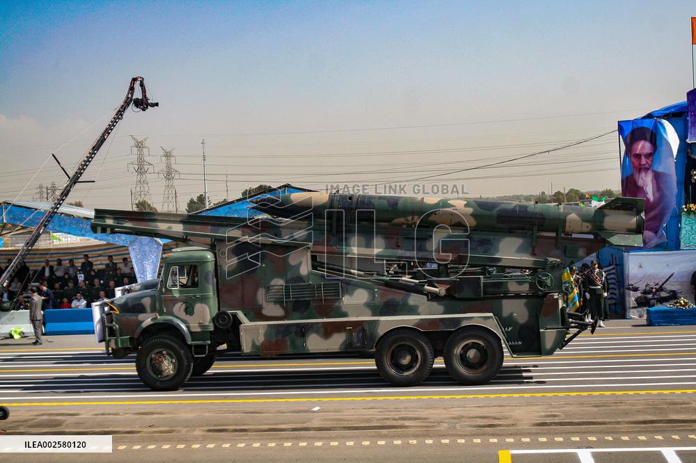 Files - Military Parades - Tehran