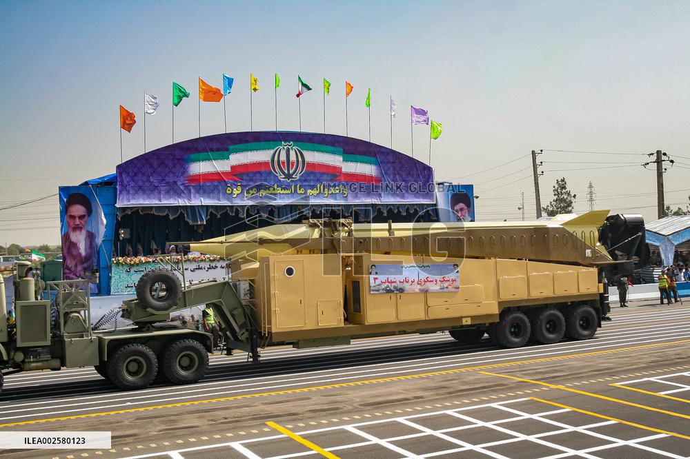 Files - Military Parades - Tehran