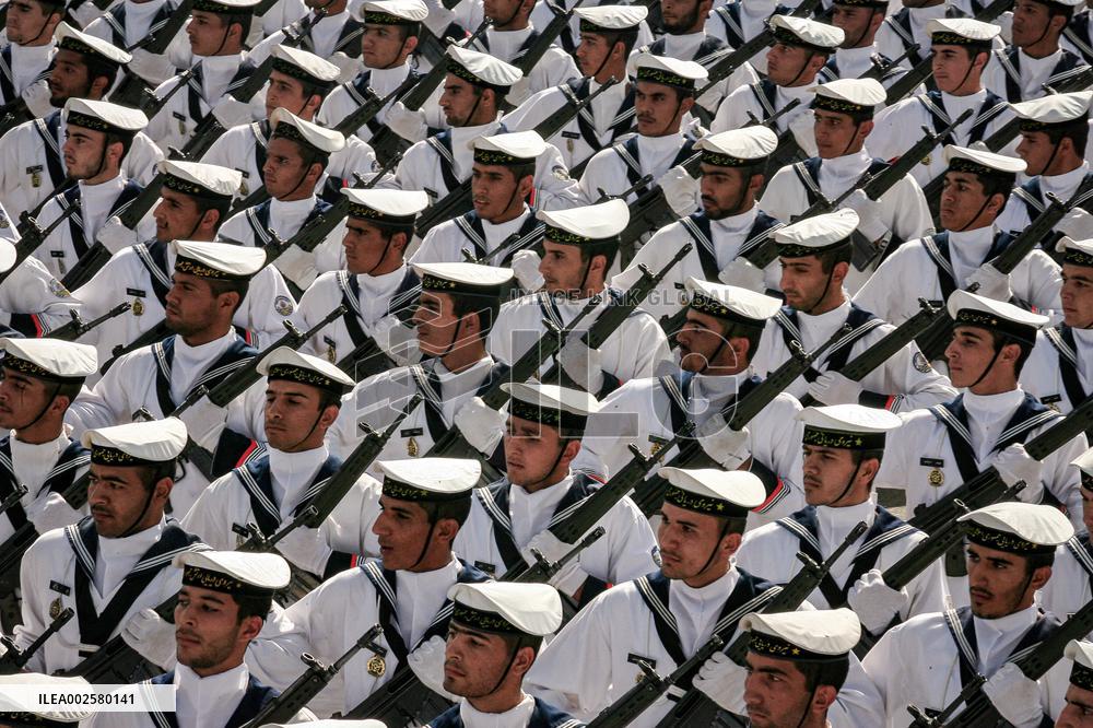 Files - Military Parades - Tehran