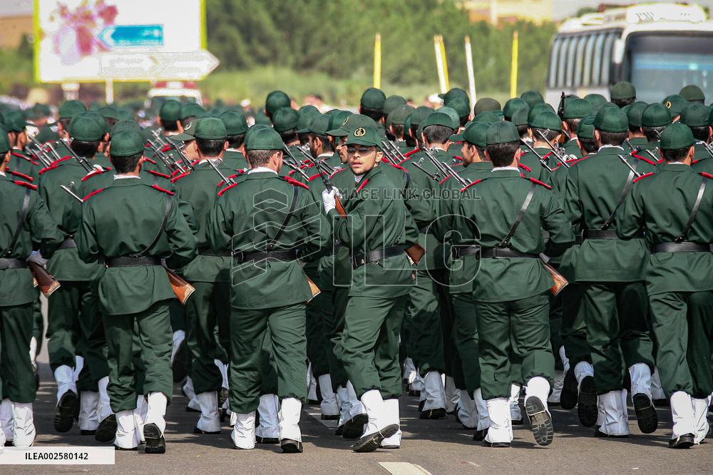 Files - Military Parades - Tehran