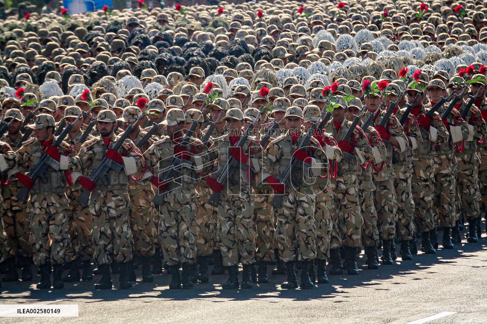 Files - Military Parades - Tehran