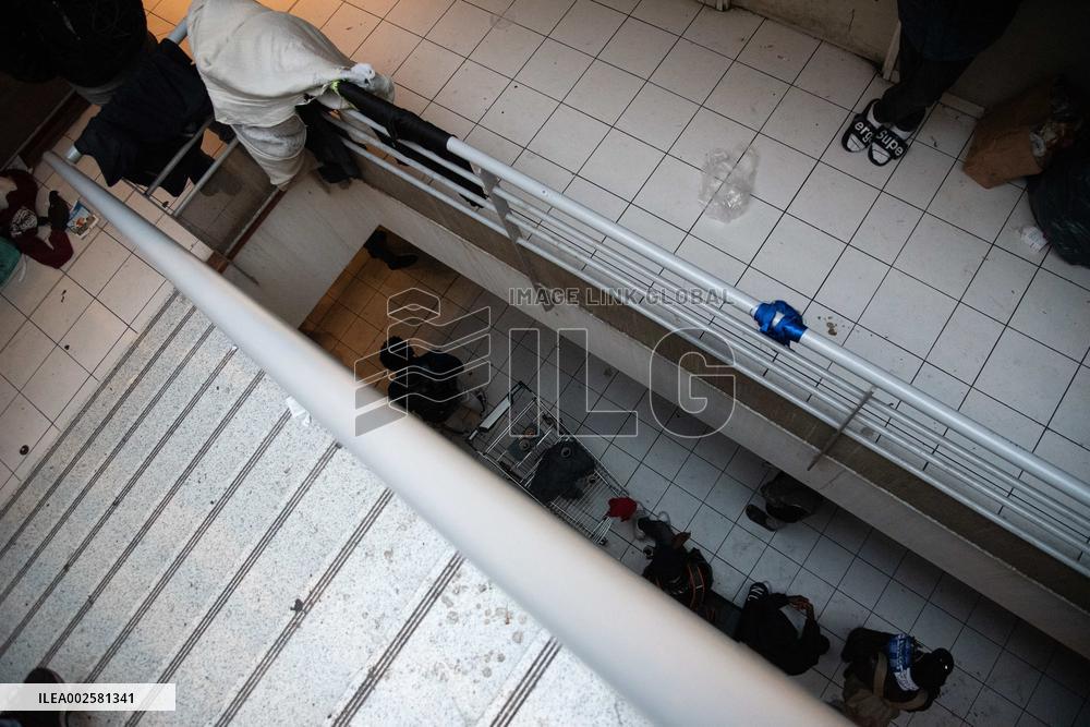 Evacuation Of France's Biggest Squat - Vitry-sur-Seine