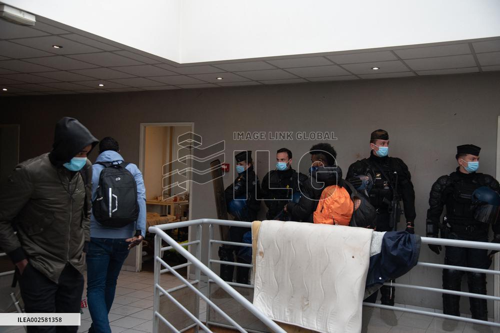 Evacuation Of France's Biggest Squat - Vitry-sur-Seine