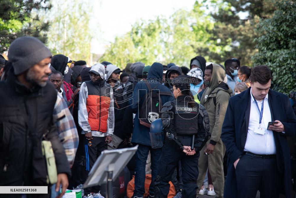 Evacuation Of France's Biggest Squat - Vitry-sur-Seine