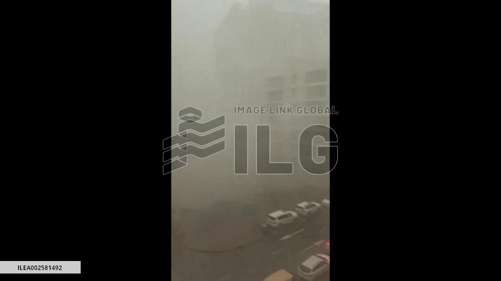 UAE: Heavy Rain, Strong Winds Lash Dubai