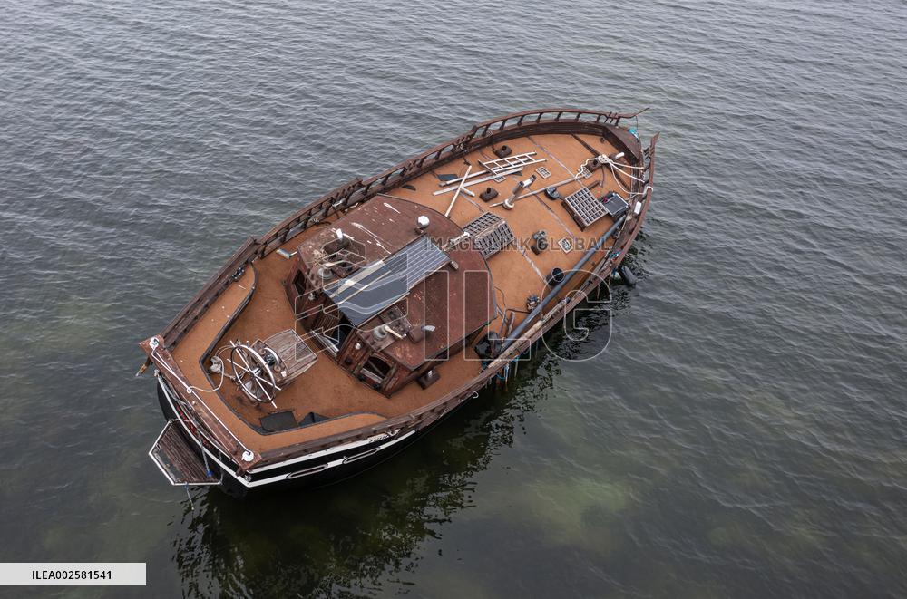 Finnish boat stuck in shallow water