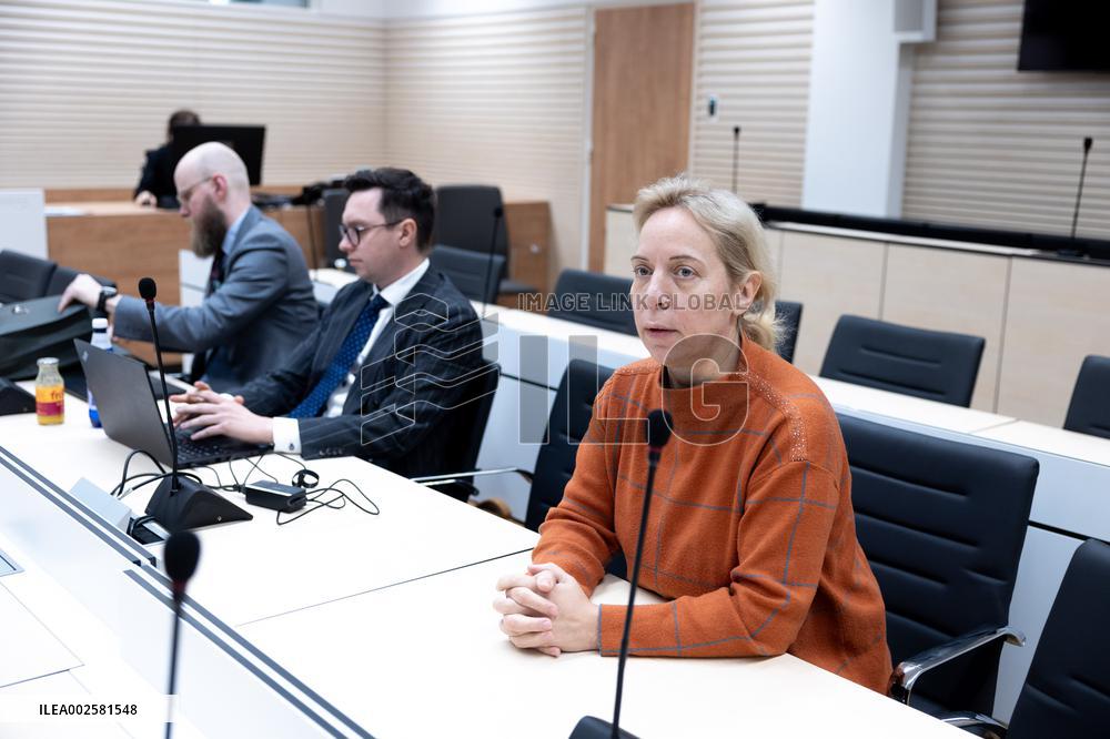 A trial of Mailis Reps