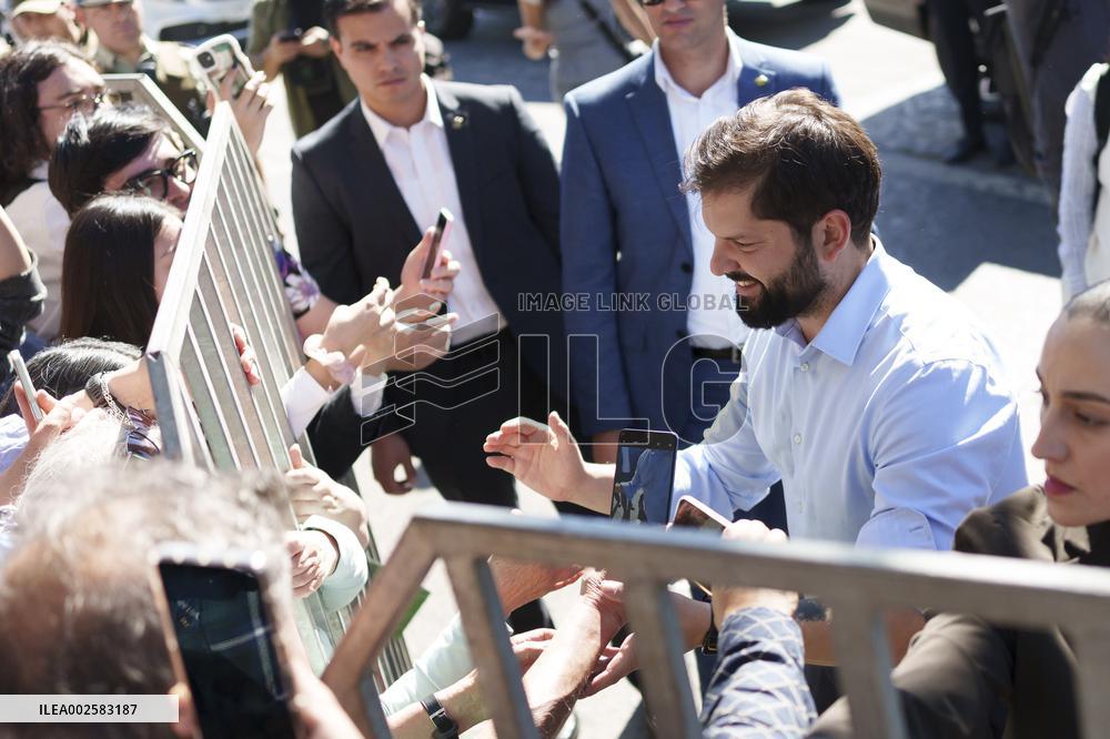Santiago - Chillán fast train inauguration