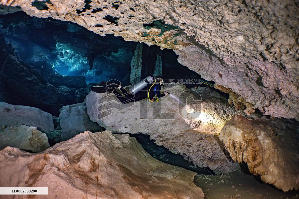 Scuba Diving In World Famous Cenotes In Tulum - Mexico