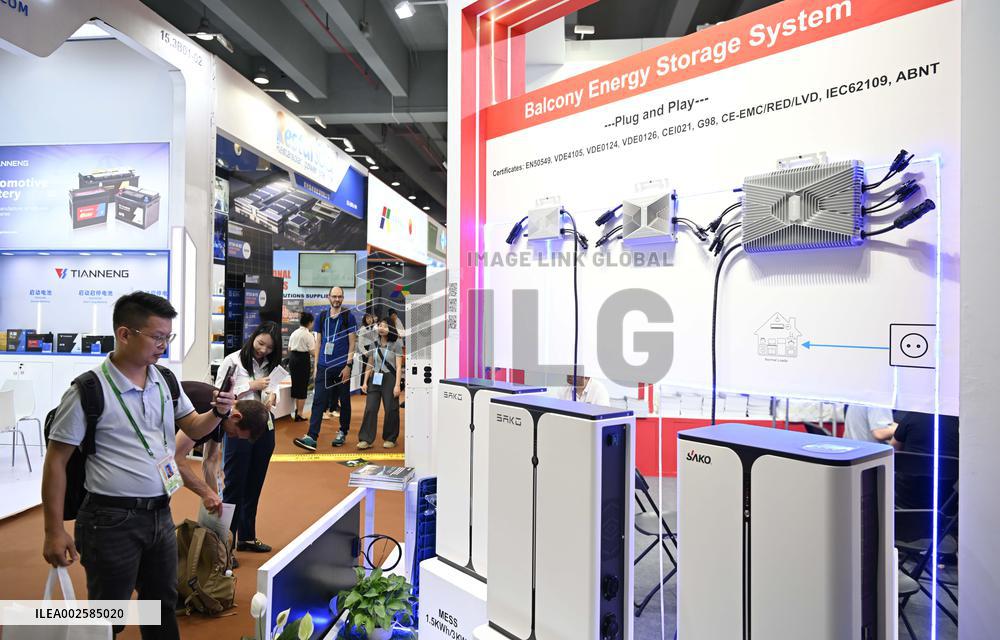 CHINA-GUANGZHOU-CANTON FAIR-"NEW THREE" INDUSTRIES (CN)