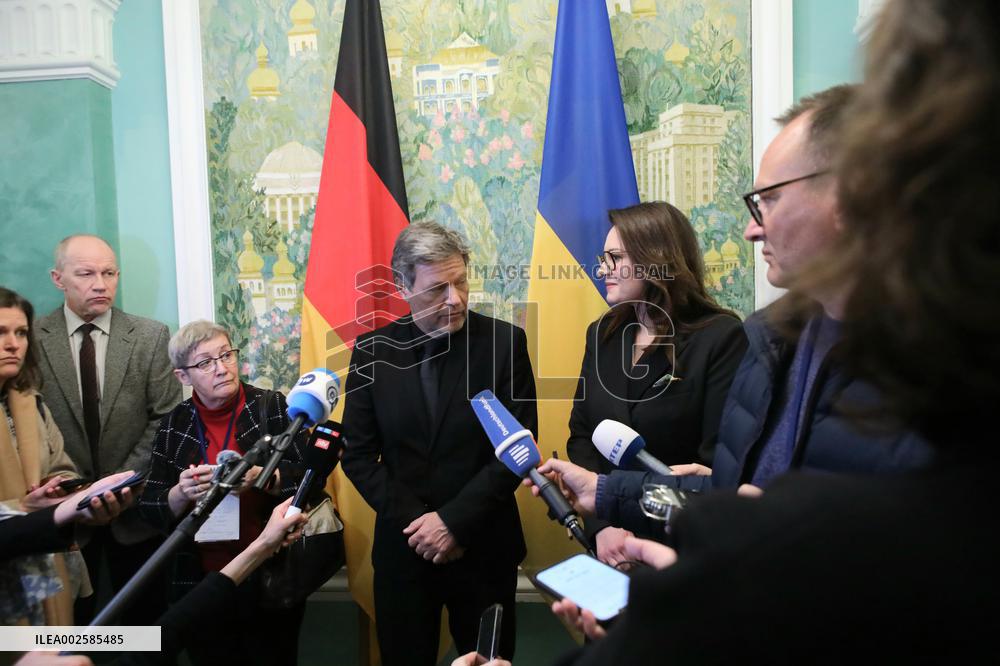 Ukraine and Germany discuss energy and defence projects