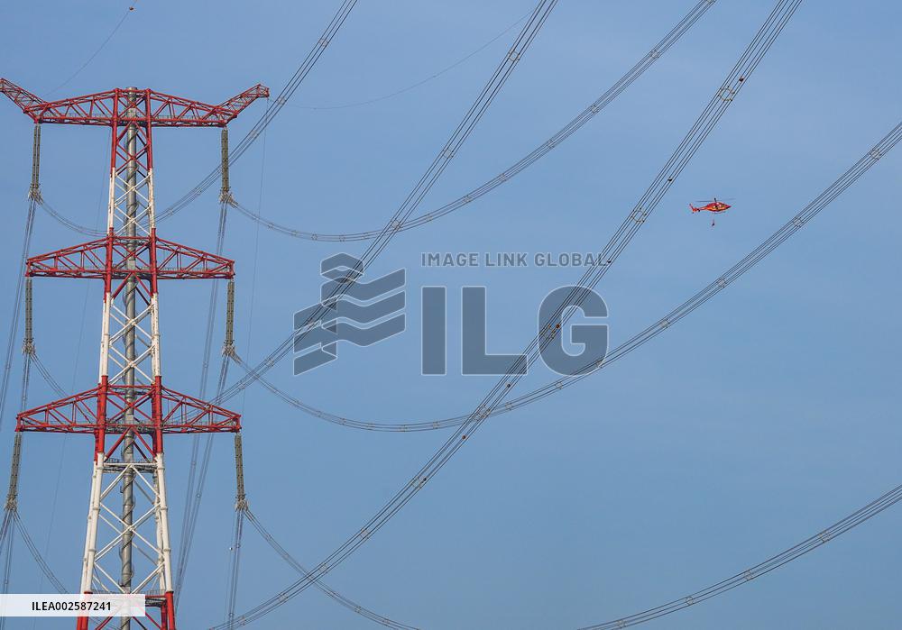 Huaihe River Crossing Transmission Maintenance