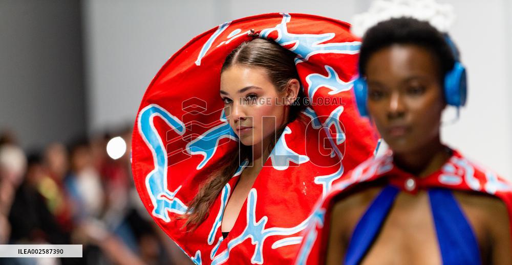 SOUTH AFRICA-JOHANNESBURG-SOUTH AFRICAN FASHION WEEK