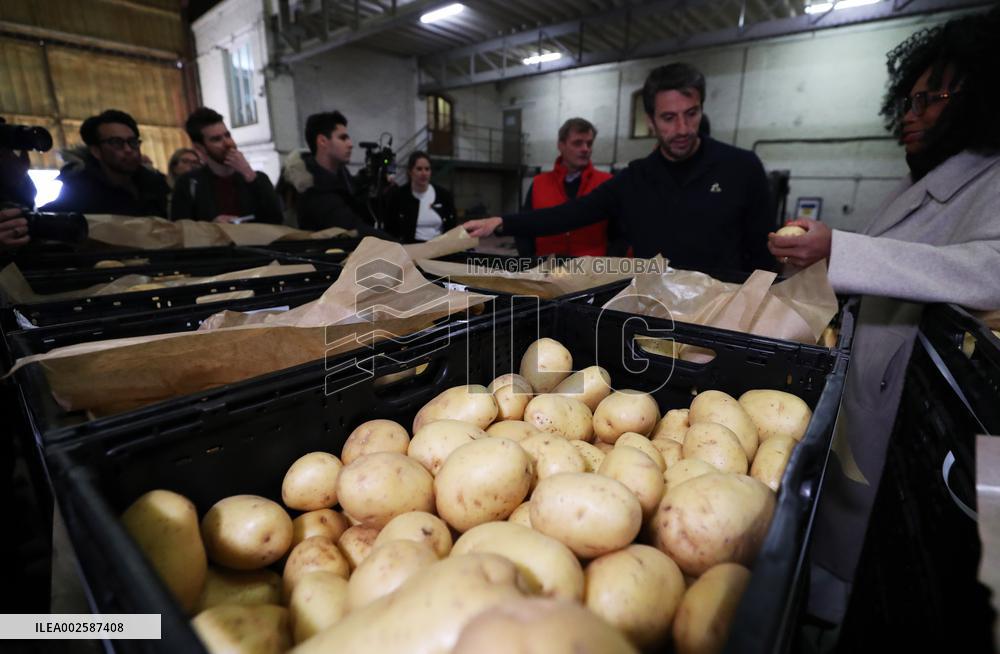 (SP)FRANCE-PARIS-OLYMPIC AND PARALYMPIC GAMES-ATHLETES-FOOD-SUPPLY