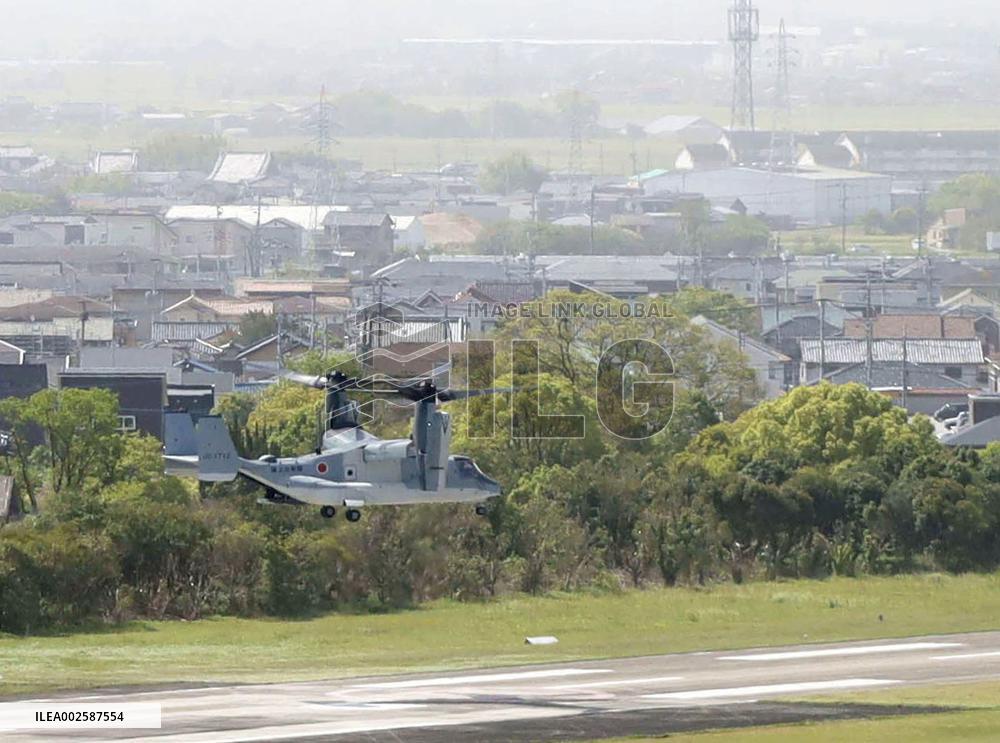 Japan GSDF Osprey flies over Saga