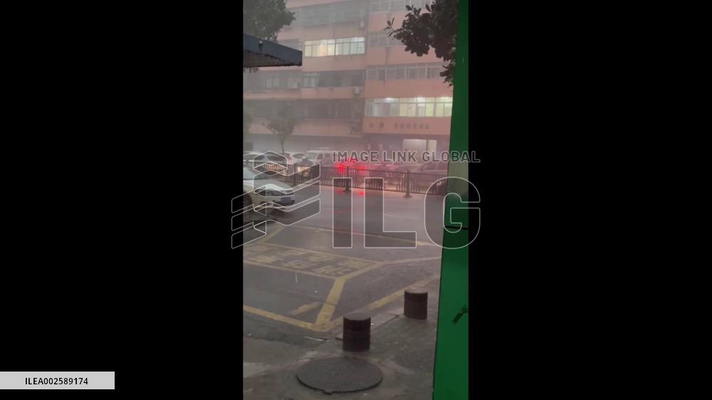 China: Storm Turns Day Into Night In Matter Of Seconds In Jiangxi