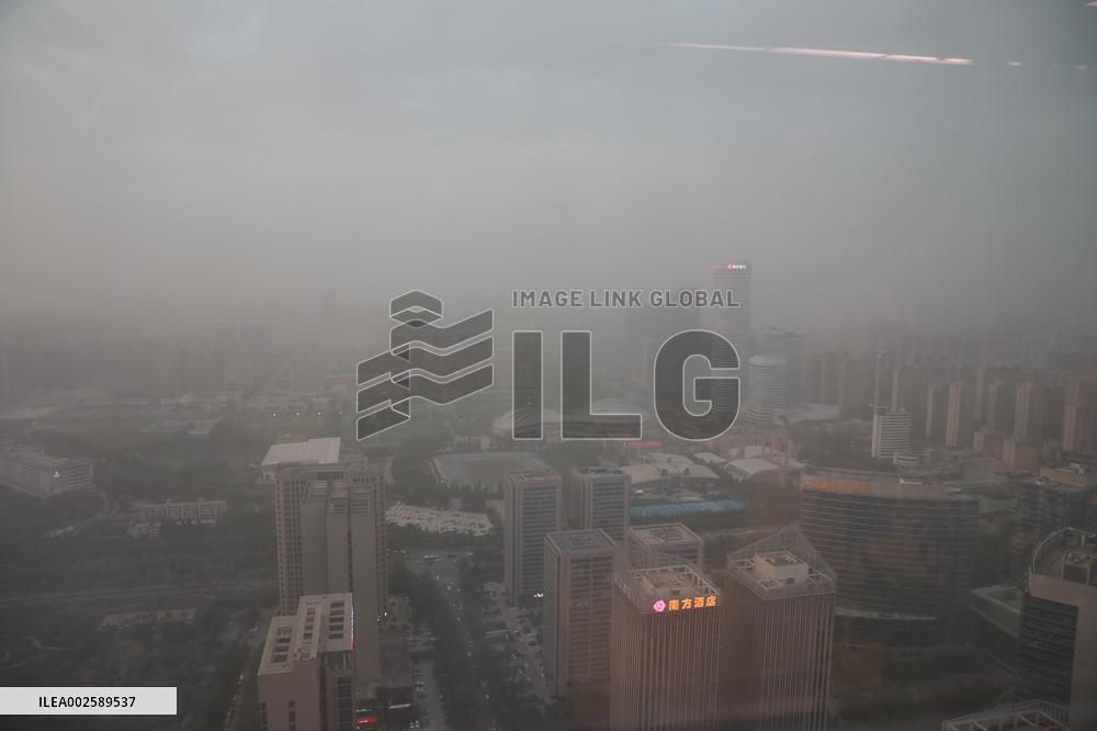 Sandstorm Hit Xi'an
