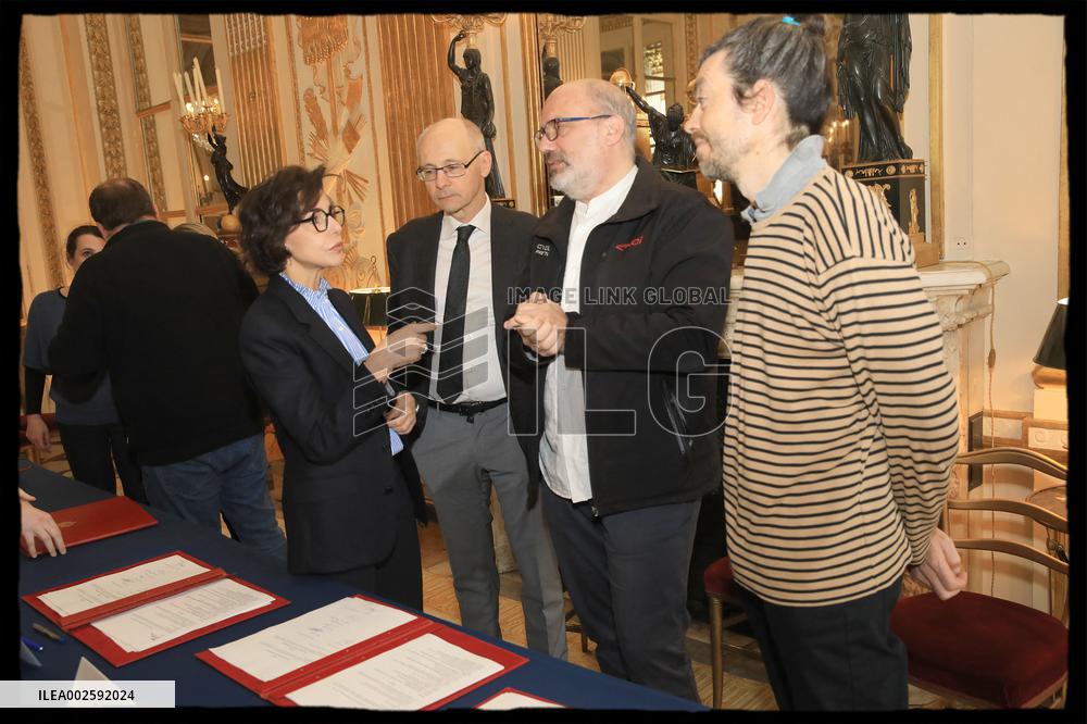 French culture minister Rachida Dati meets Culture Trade Unions - Paris