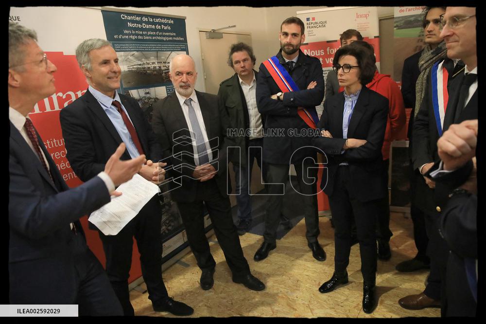 French culture minister Rachida Dati visits INRAP center - Val d’Oise