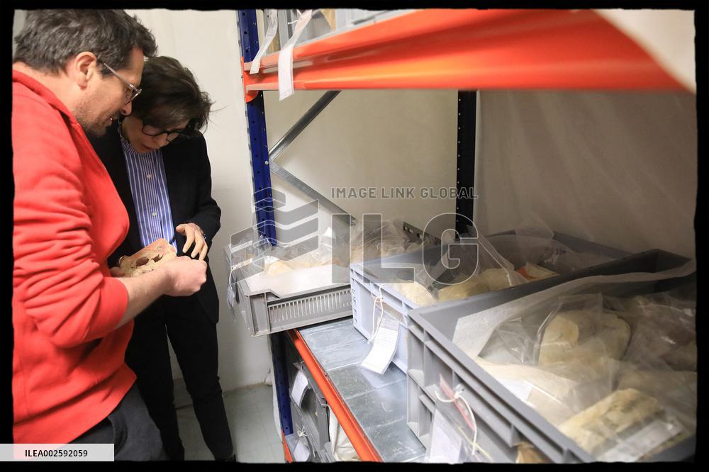 French culture minister Rachida Dati visits INRAP center - Val d’Oise