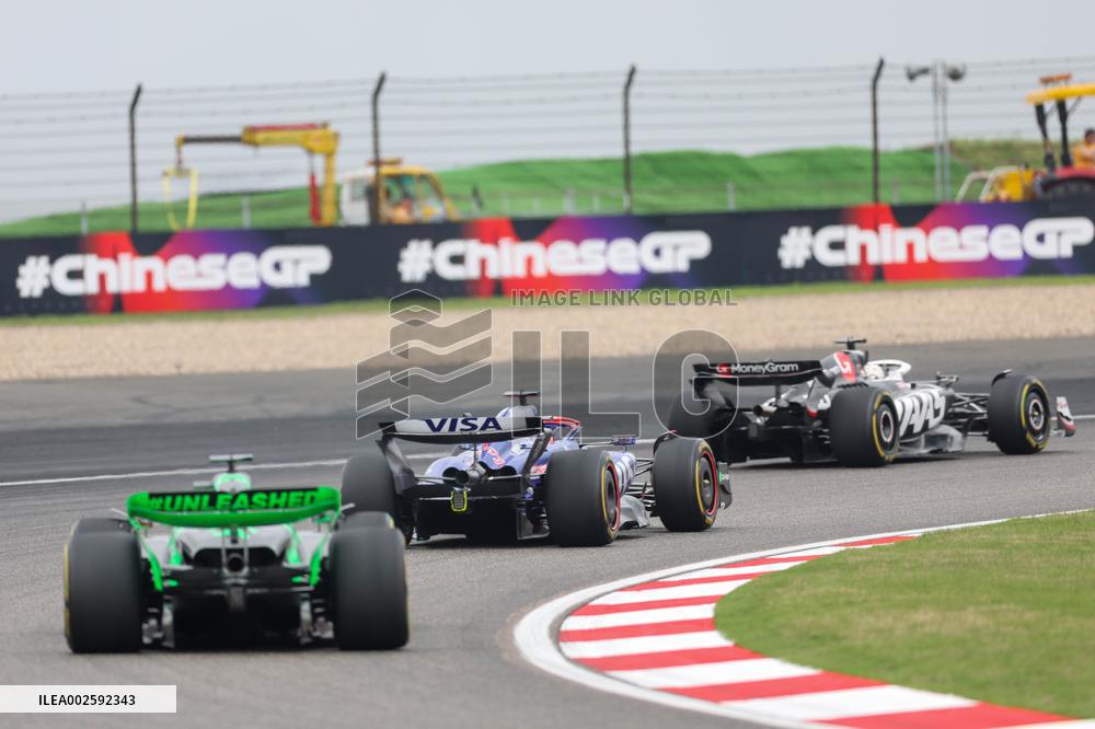 (SP)CHINA-SHANGHAI-F1-GRAND PRIX-SPRINT