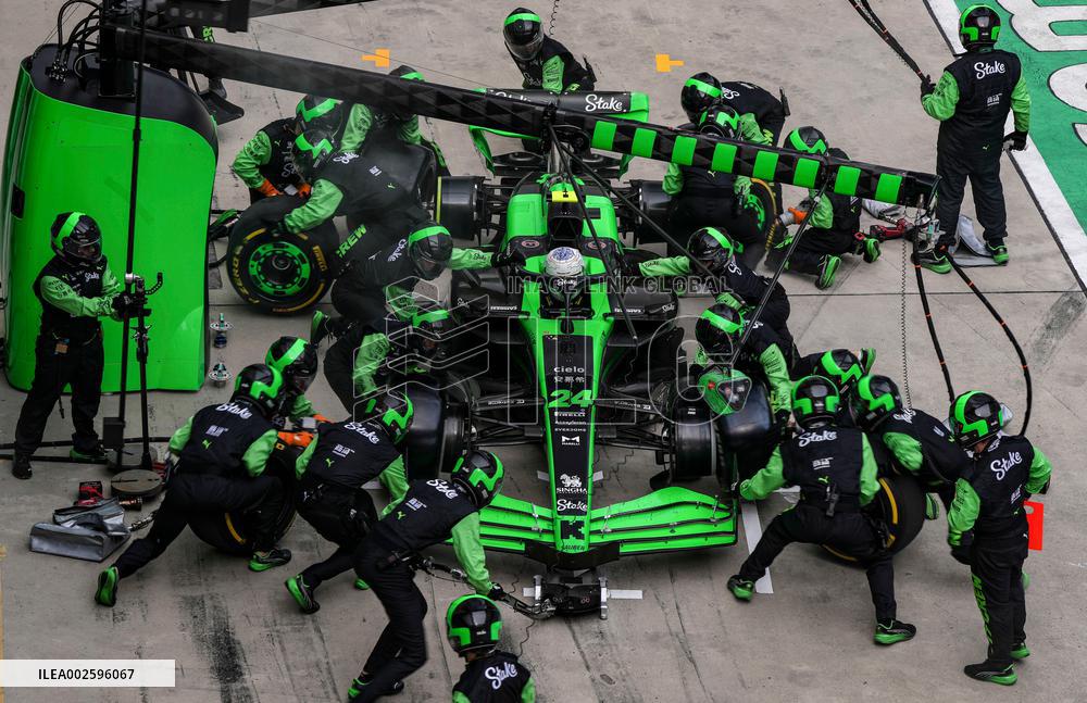 (SP)CHINA-SHANGHAI-F1-GRAND PRIX-RACE (CN)