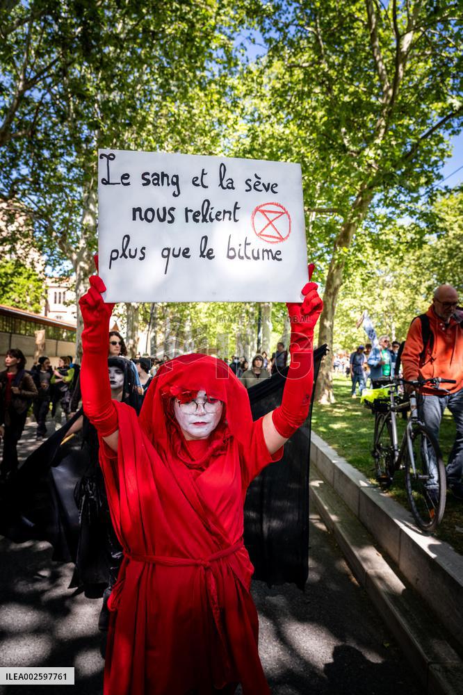 A69 Motorway Protest - Toulouse