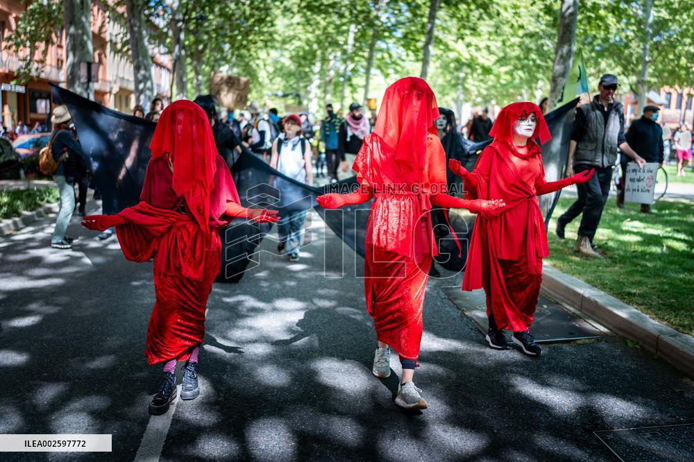 A69 Motorway Protest - Toulouse