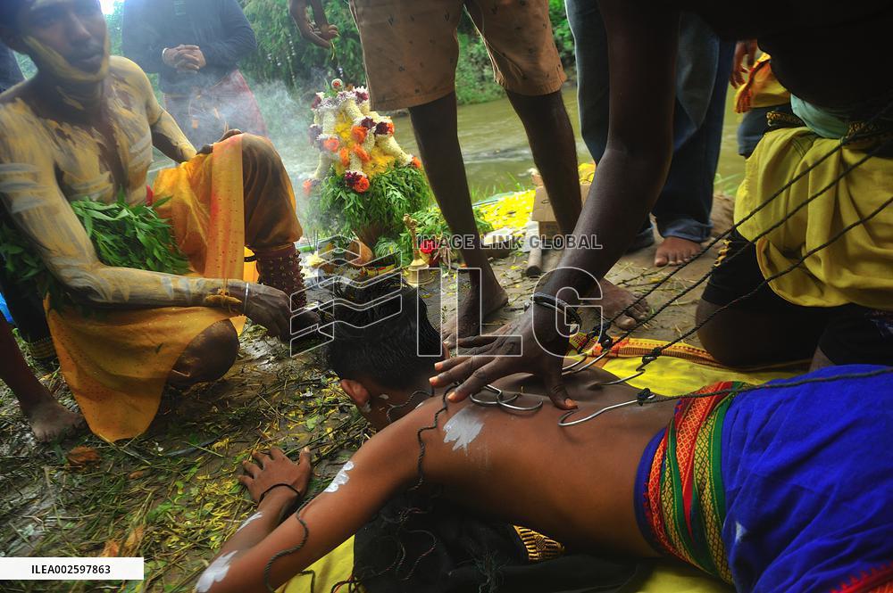 The Chitirai Purnami Tiruvizha Festival - Sumatra