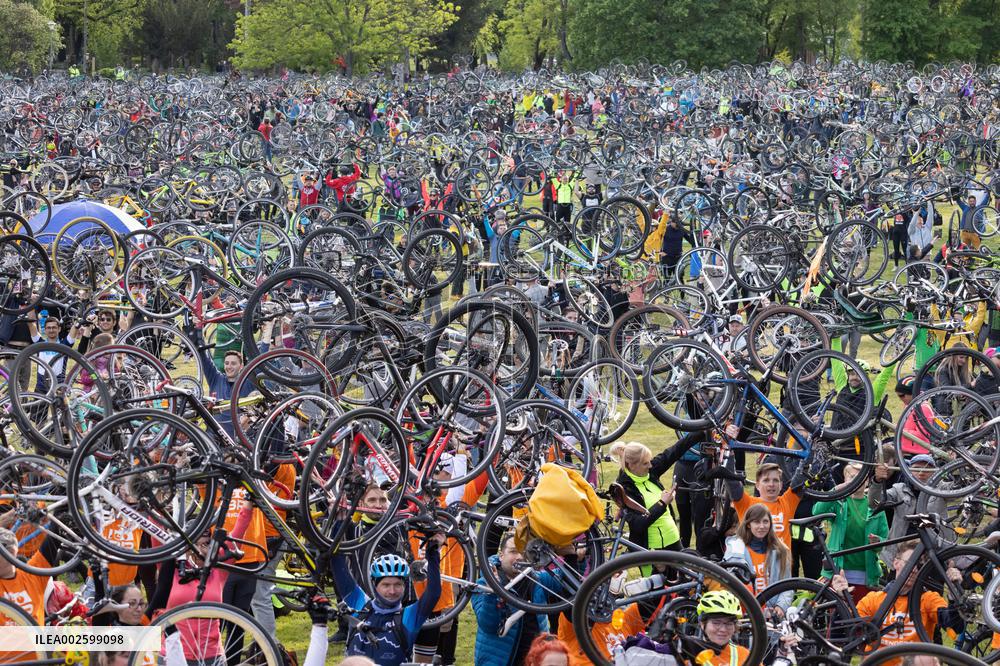 XINHUA PHOTOS OF THE DAY