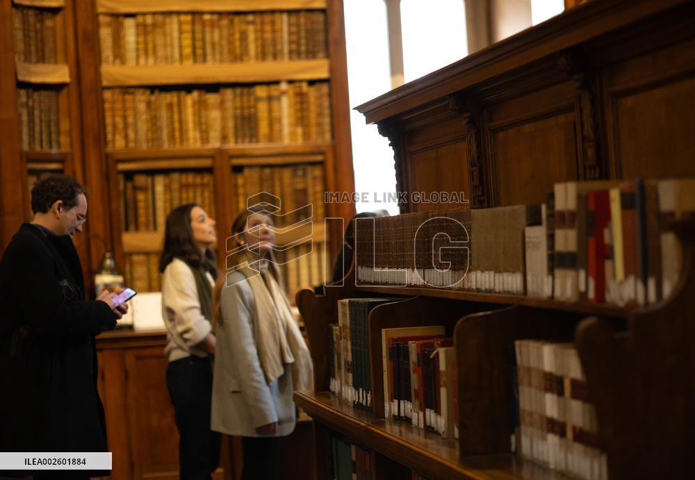 ITALY-ROME-LIBRARY-BIBLIOTECA ANGELICA