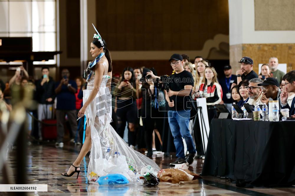 U.S.-CALIFORNIA-EARTH DAY-FASHION SHOW